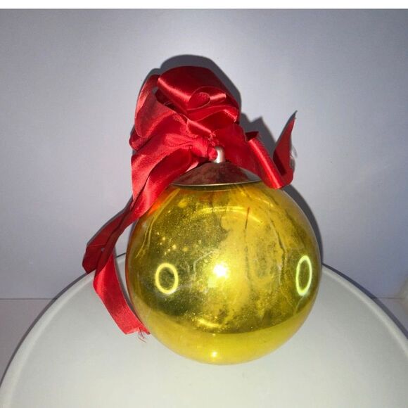 Vintage Kugel style gold large size Christmas ball - Picture 3 of 4